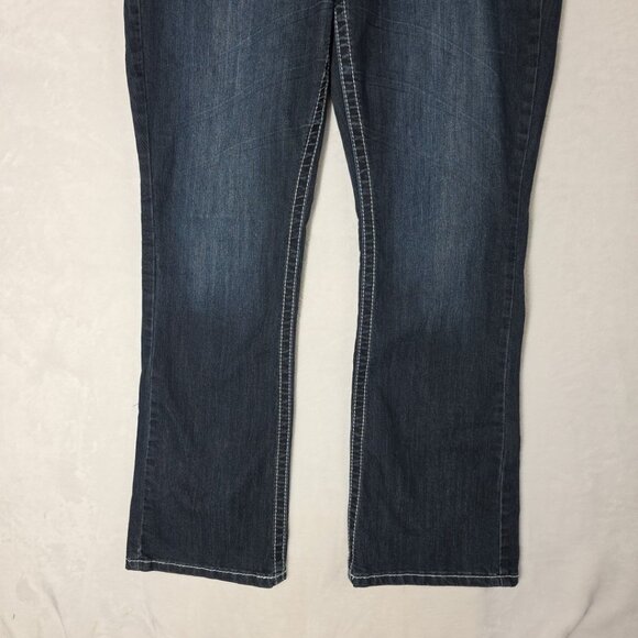 Maurices Womens Scarlett Straight Leg Jeans Blue Size  13/14 SHORT Indigo *Read* - Picture 3 of 16